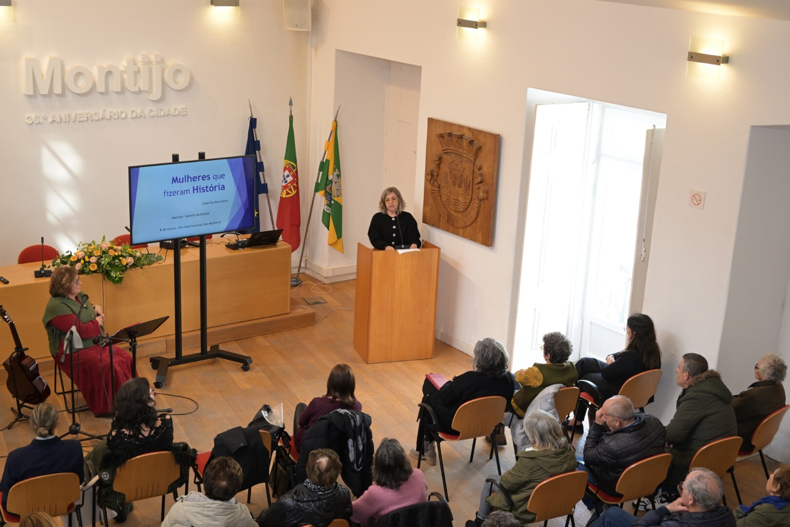 Palestra "As Mulheres que fizeram história"  no arranque das comemorações do Dia da Mulher   
