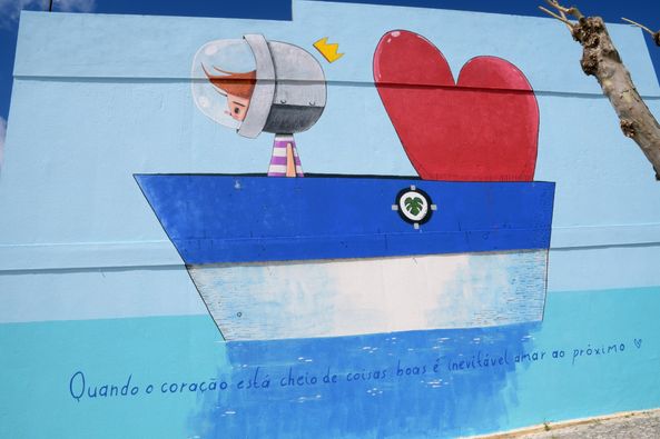 Mural no Largo da Igreja do Afonsoeiro // João Rodrigues